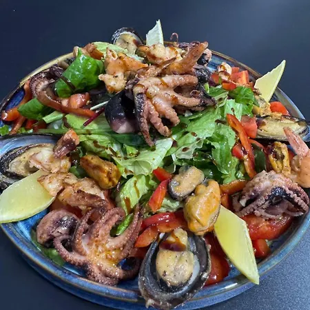 Ivory And 5* Vynohradiv