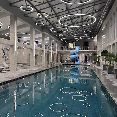 Ivory And Hotel 5*