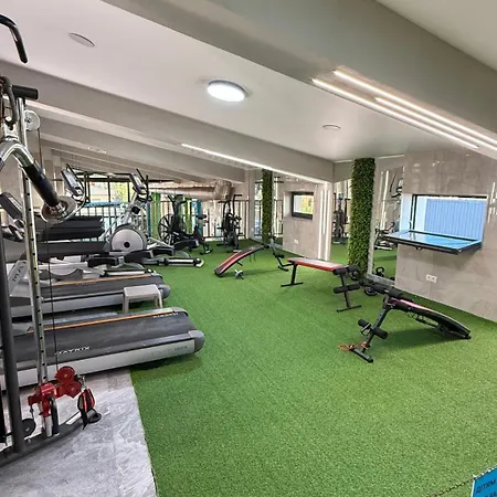 Hotel Ivory And Vynohradiv