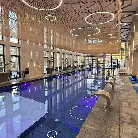Hotell Ivory And 5*